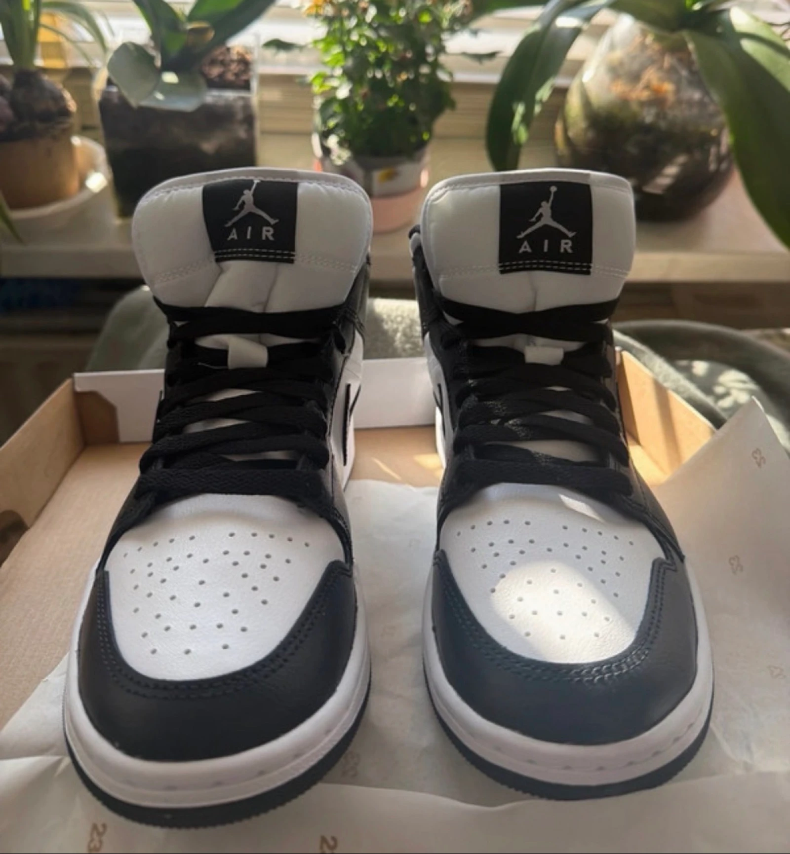 Nike Air Jordan mid 1 – photo 4